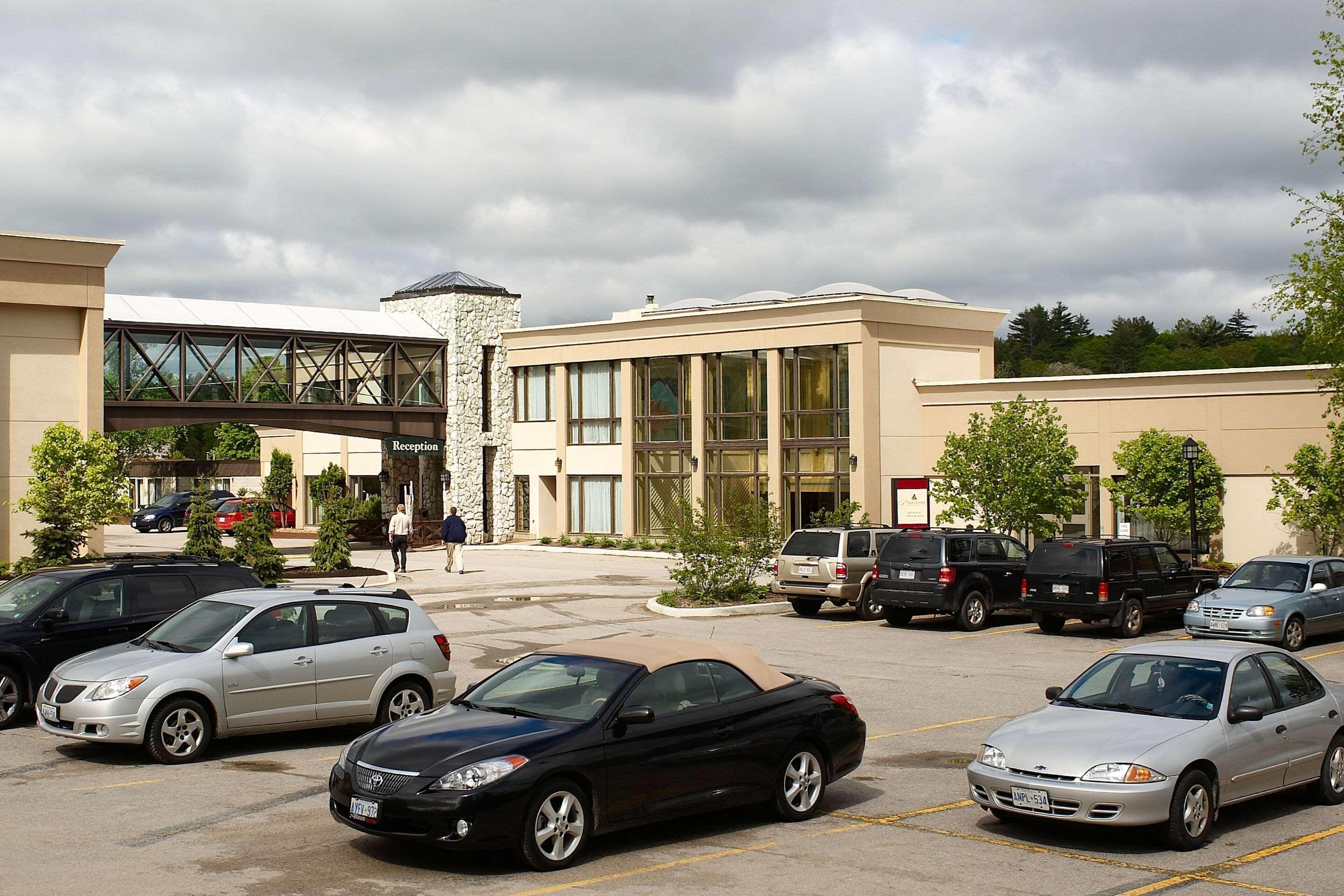 Pinestone Resort, Conference Centre, Spa & Golf Course Haliburton Exterior foto